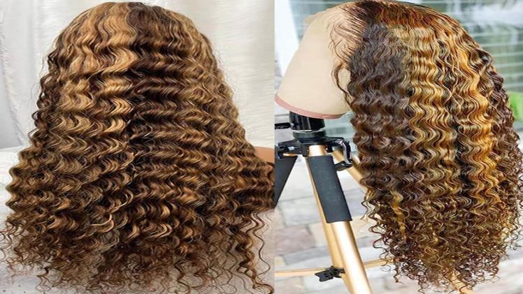 Achieve Effortless Elegance with a Deep Wave Honey Blonde 13×4 Lace Front Wig